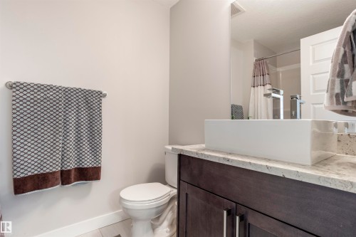 307 5151 Windermere Boulevard, Edmonton, AB - Indoor Photo Showing Bathroom