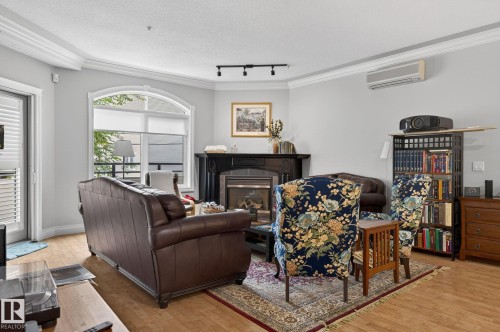 205 10178 117 Street Nw, Edmonton, AB 