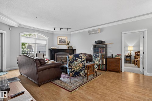 205 10178 117 Street Nw, Edmonton, AB 