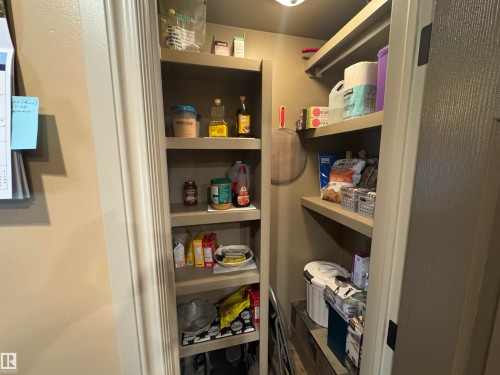 Pantry - 4502 55 Avenue, Vegreville, AB 