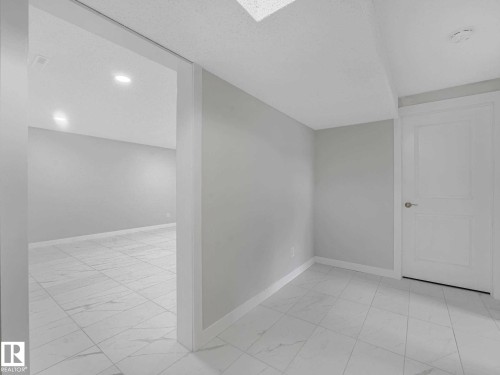 13807 92 Street, Edmonton, AB 
