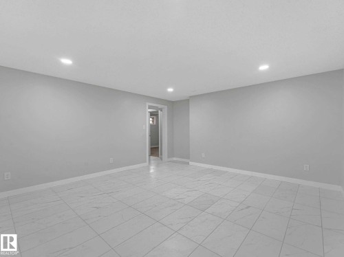 13807 92 Street, Edmonton, AB 