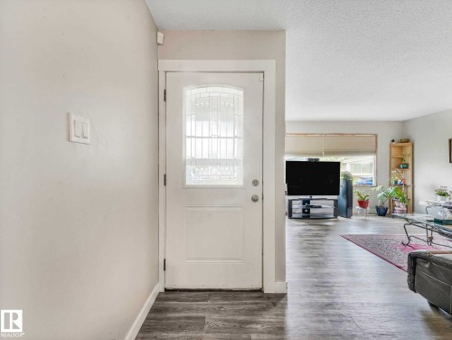13807 92 Street, Edmonton, AB 