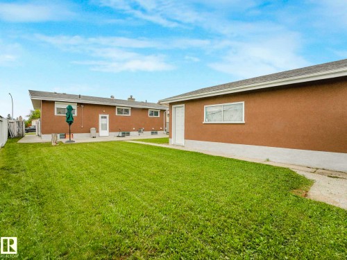 13807 92 Street, Edmonton, AB 
