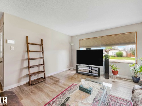 13807 92 Street, Edmonton, AB 
