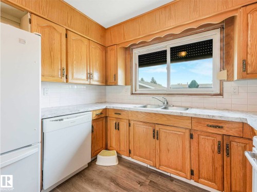 13807 92 Street, Edmonton, AB 