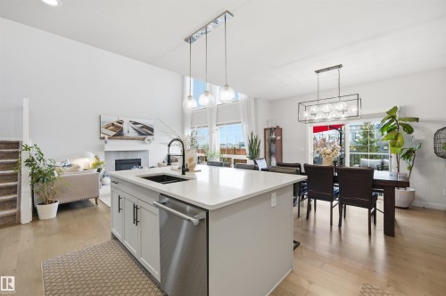6615 Knox Place, Edmonton, AB - Indoor