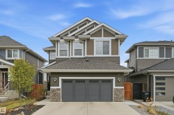 6615 KNOX Place Edmonton, AB T6W 4A1