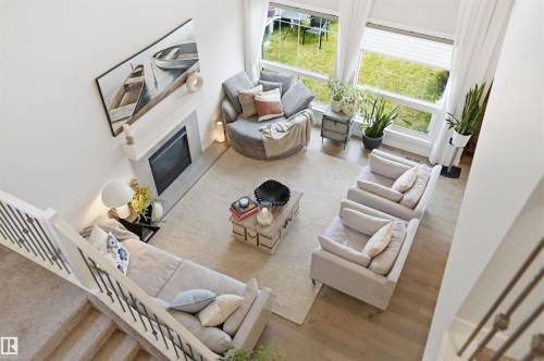 6615 Knox Place, Edmonton, AB - Indoor With Fireplace