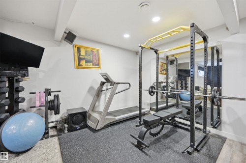 6615 Knox Place, Edmonton, AB - Indoor Photo Showing Gym Room