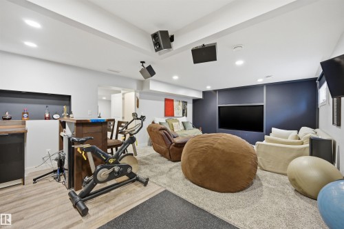 6615 Knox Place, Edmonton, AB - Indoor Photo Showing Gym Room
