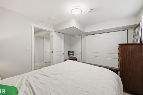 6615 Knox Place, Edmonton, AB - Indoor Photo Showing Bedroom