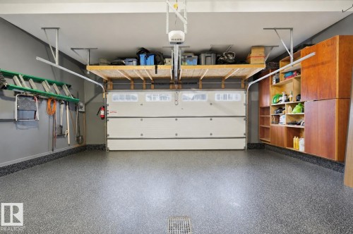 Virtually staged - 6615 Knox Place, Edmonton, AB - Indoor Photo Showing Garage