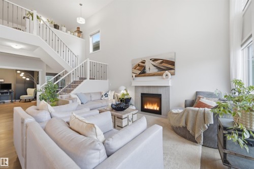 6615 Knox Place, Edmonton, AB - Indoor Photo Showing Living Room With Fireplace