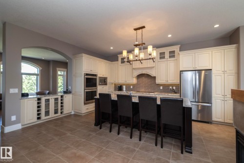 6504 97 Avenue, Edmonton, AB 