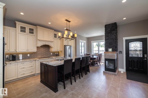 6504 97 Avenue, Edmonton, AB 