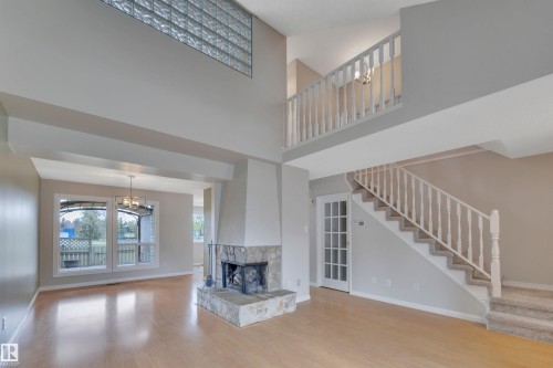 5353 Hill View Crescent, Edmonton, AB 
