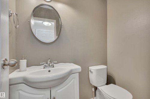 5353 Hill View Crescent, Edmonton, AB 