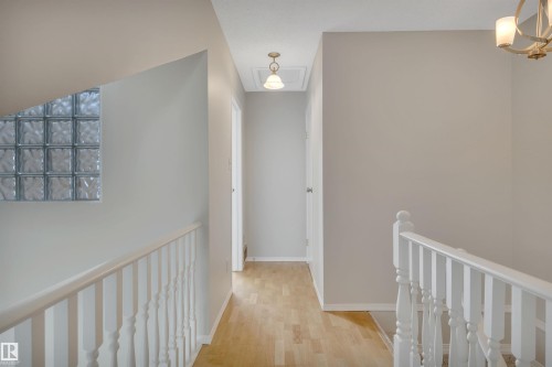 5353 Hill View Crescent, Edmonton, AB 