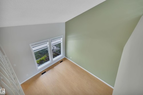 5353 Hill View Crescent, Edmonton, AB 
