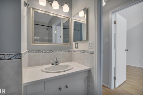 5353 Hill View Crescent, Edmonton, AB 