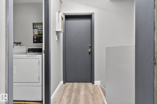 6203 122 Avenue, Edmonton, AB 