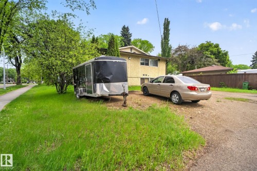 6203 122 Avenue, Edmonton, AB 