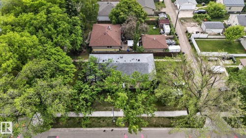 6203 122 Avenue, Edmonton, AB 