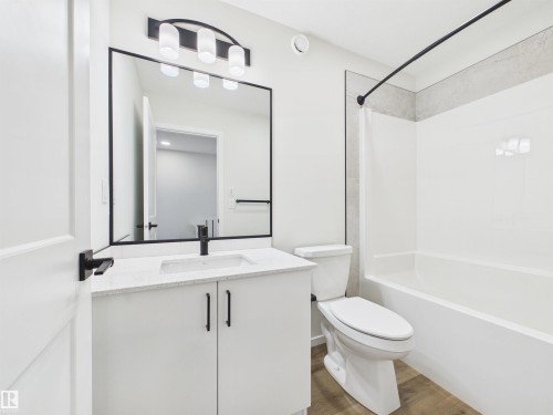 87 Sereno Lane, Fort Saskatchewan, AB - Indoor Photo Showing Bathroom