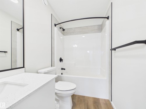 87 Sereno Lane, Fort Saskatchewan, AB - Indoor Photo Showing Bathroom