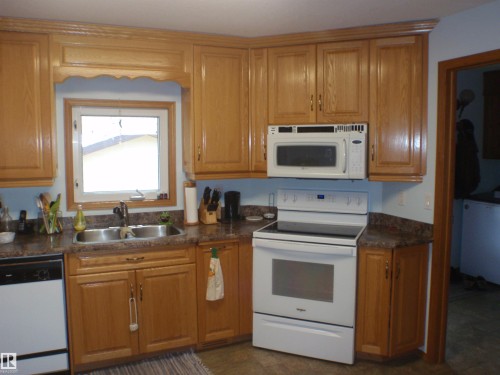 3 Hillside Avenue, Swan Hills, AB 