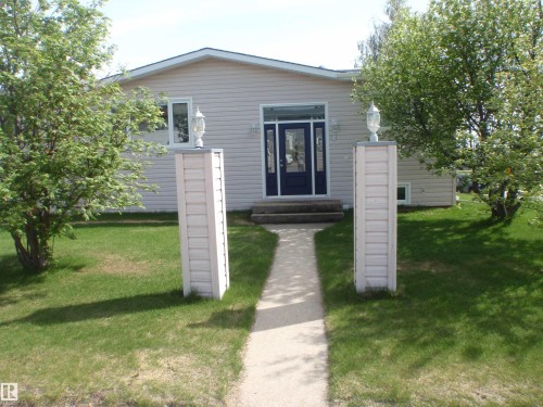 3 Hillside Avenue, Swan Hills, AB 
