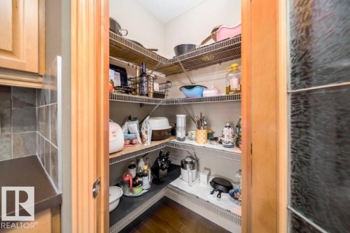 2577 Hanna Crescent, Edmonton, AB - Indoor With Storage