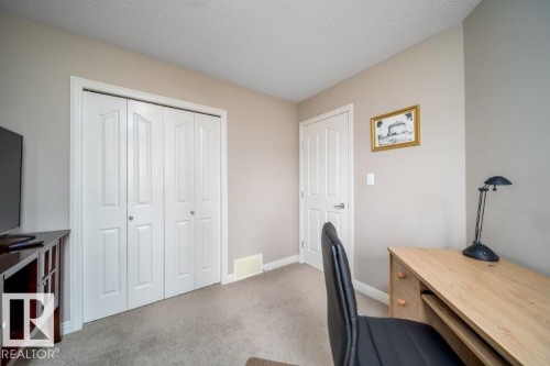 2577 Hanna Crescent, Edmonton, AB - Indoor