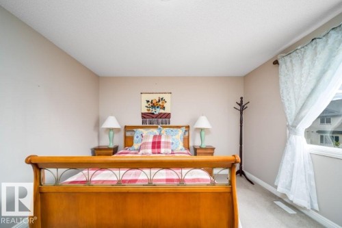 2577 Hanna Crescent, Edmonton, AB - Indoor Photo Showing Bedroom