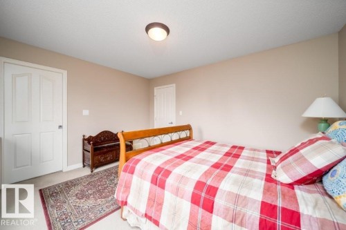 2577 Hanna Crescent, Edmonton, AB - Indoor Photo Showing Bedroom