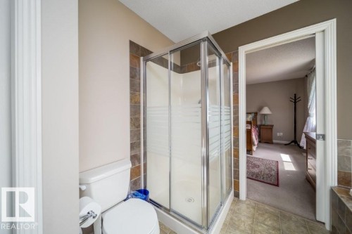 2577 Hanna Crescent, Edmonton, AB - Indoor Photo Showing Bathroom