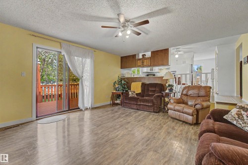 2068 45 Street, Edmonton, AB - Indoor Photo Showing Living Room