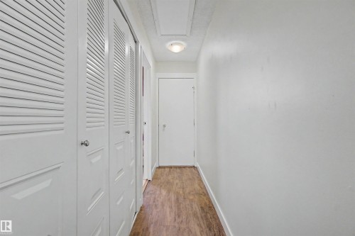 2068 45 Street, Edmonton, AB - Indoor Photo Showing Other Room