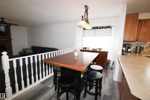 3467 39 Street, Edmonton, AB 