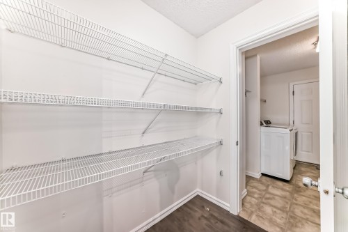 21208 89A Avenue, Edmonton, AB 