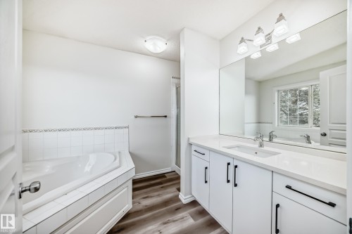 21208 89A Avenue, Edmonton, AB 