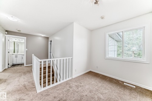 21208 89A Avenue, Edmonton, AB 