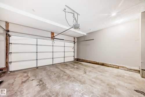 21208 89A Avenue, Edmonton, AB 