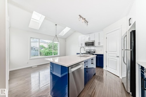 21208 89A Avenue, Edmonton, AB 