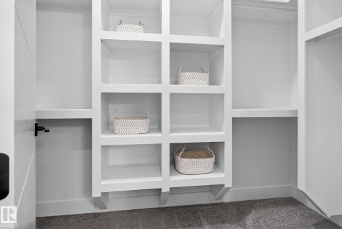 220 Wyatt Ridge, Fort Saskatchewan, AB - Indoor With Storage