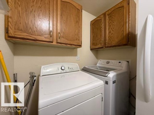 530 Maplewood Crescent, Edmonton, AB 