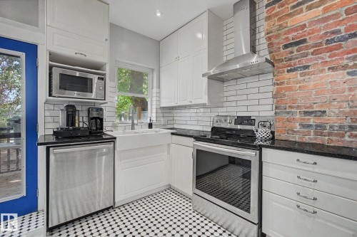 10647 125 Street, Edmonton, AB 