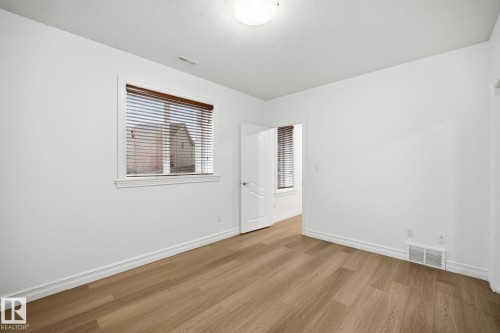 1324 70 Street, Edmonton, AB 