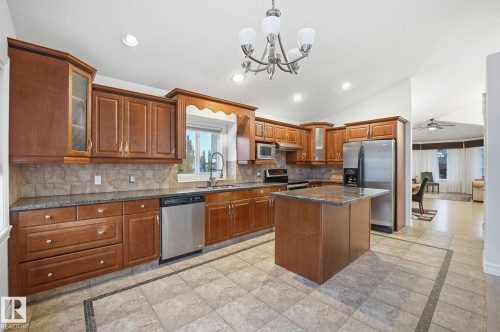 1324 70 Street, Edmonton, AB 